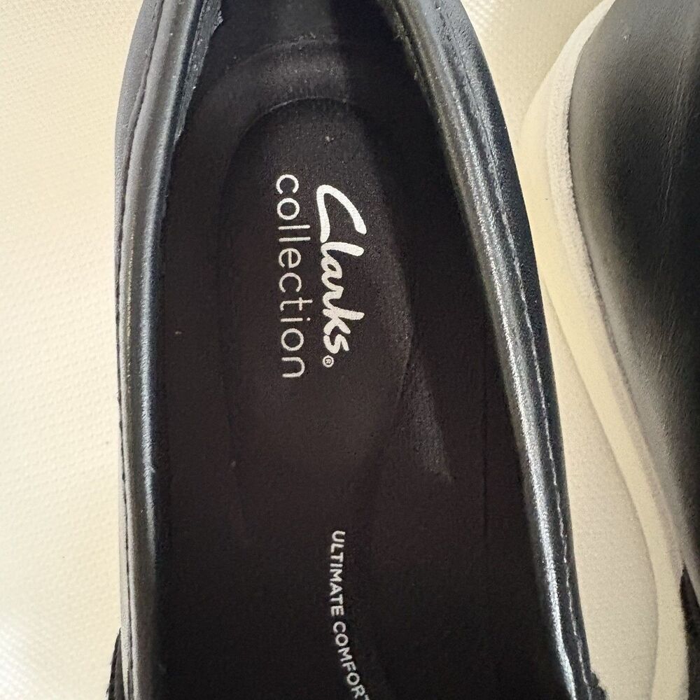 Clarks Women's Slip On Sneaker Layton Petal‎ Size 8.5 Medium Black Combi - Picture 3 of 16